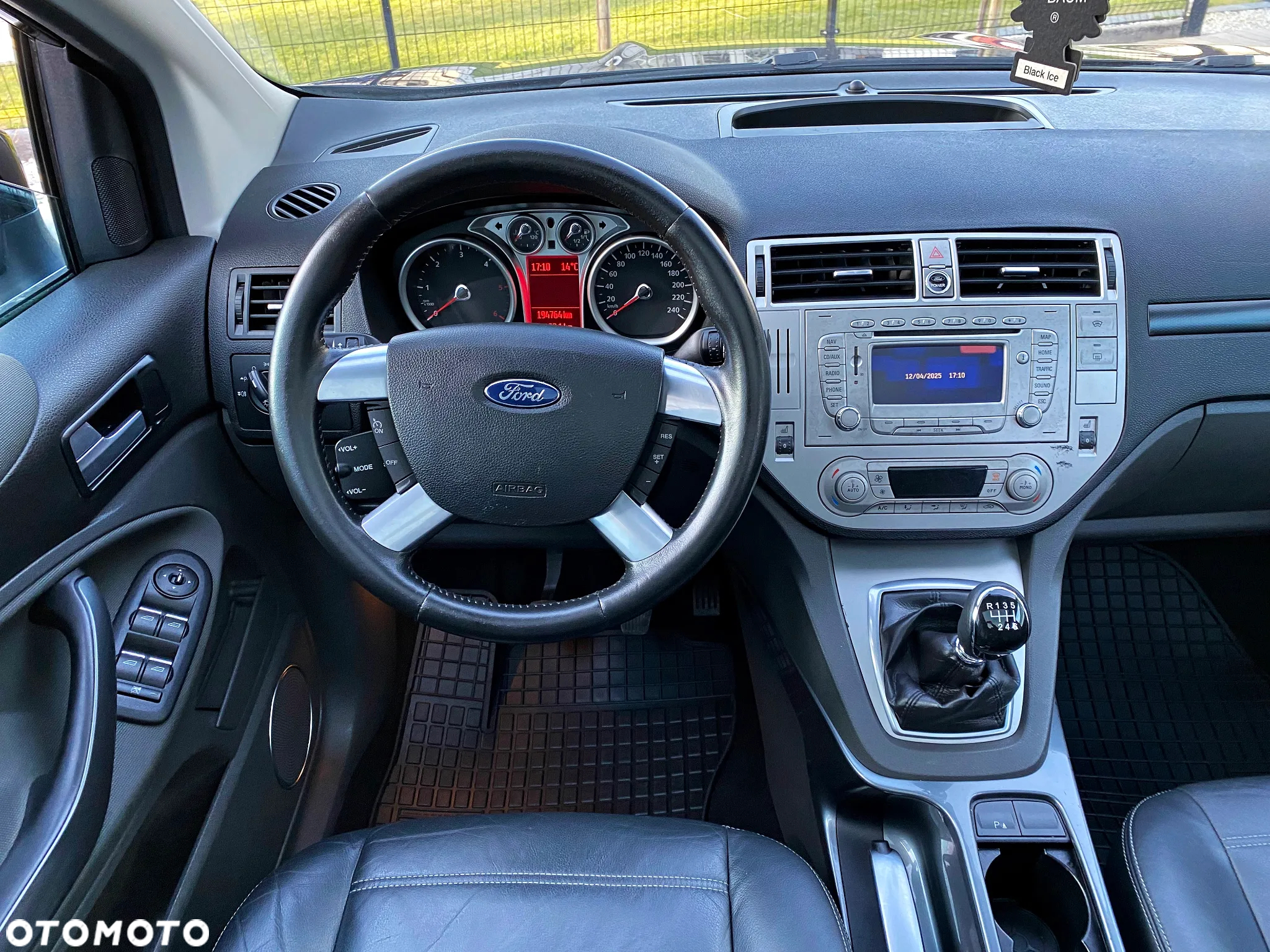 Ford Kuga 2.0 TDCi 2x4 Titanium - 17