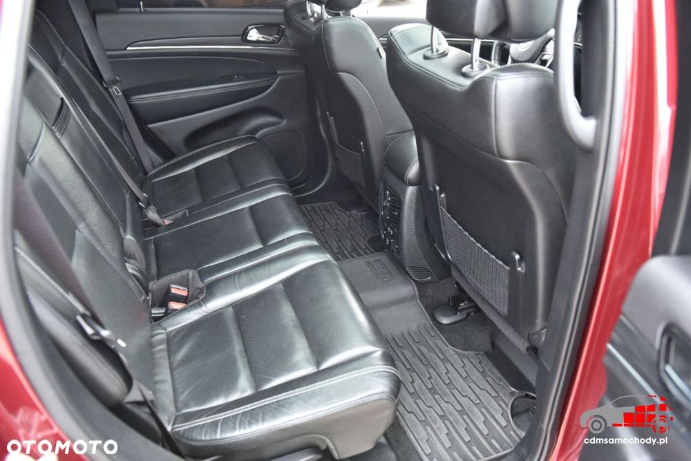 Jeep Grand Cherokee - 23