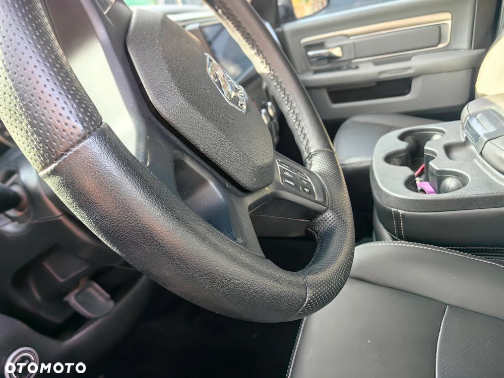 Dodge RAM 1500 5.7 4x4 - 30