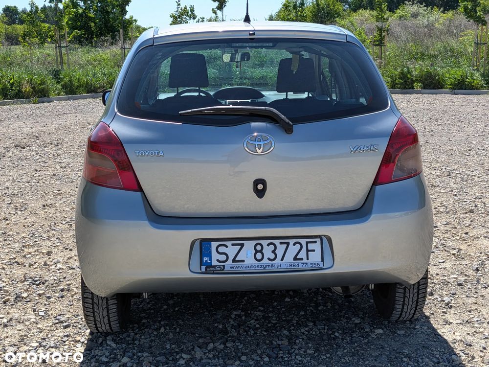 Toyota Yaris 1.0 Luna A/C - 15