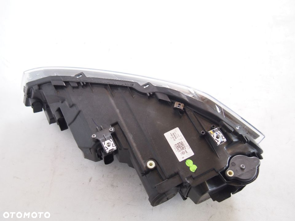 Volkswagen Polo 17r LED Reflektor prawy lampa prawa 2017 - 2