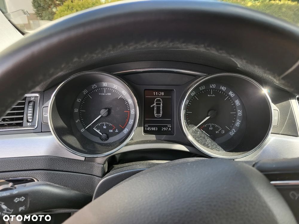 Skoda Superb 2.0 TDI Ambition - 9