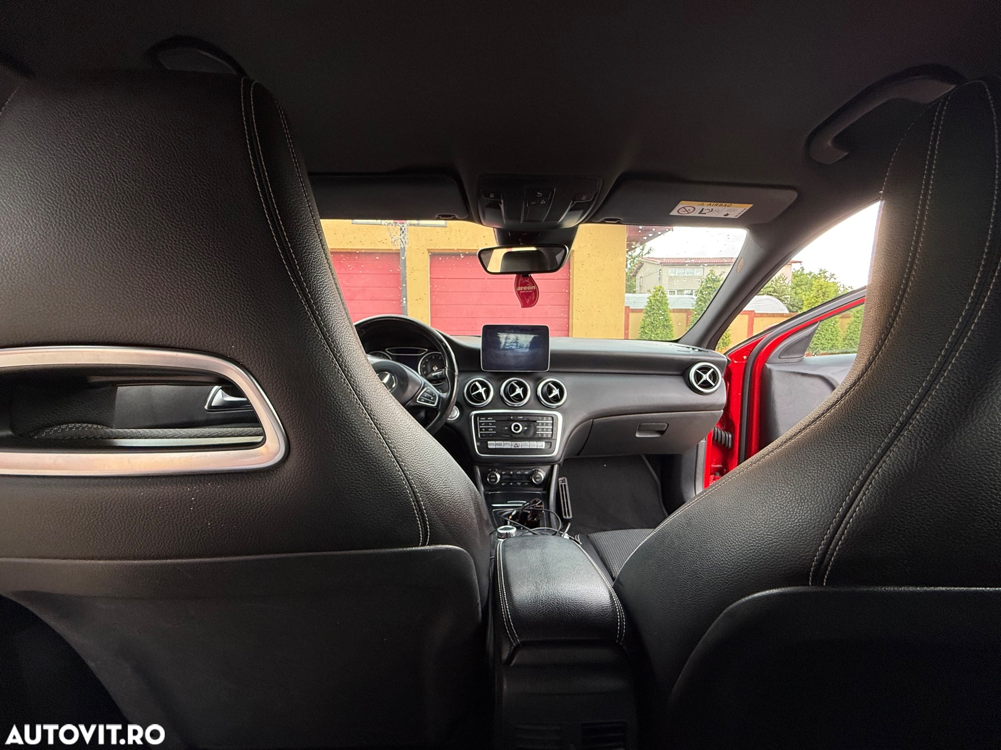 Mercedes-Benz A 180 7G-DCT AMG Line - 6