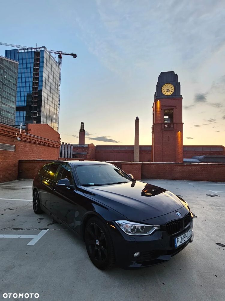 BMW Seria 3 328i - 3