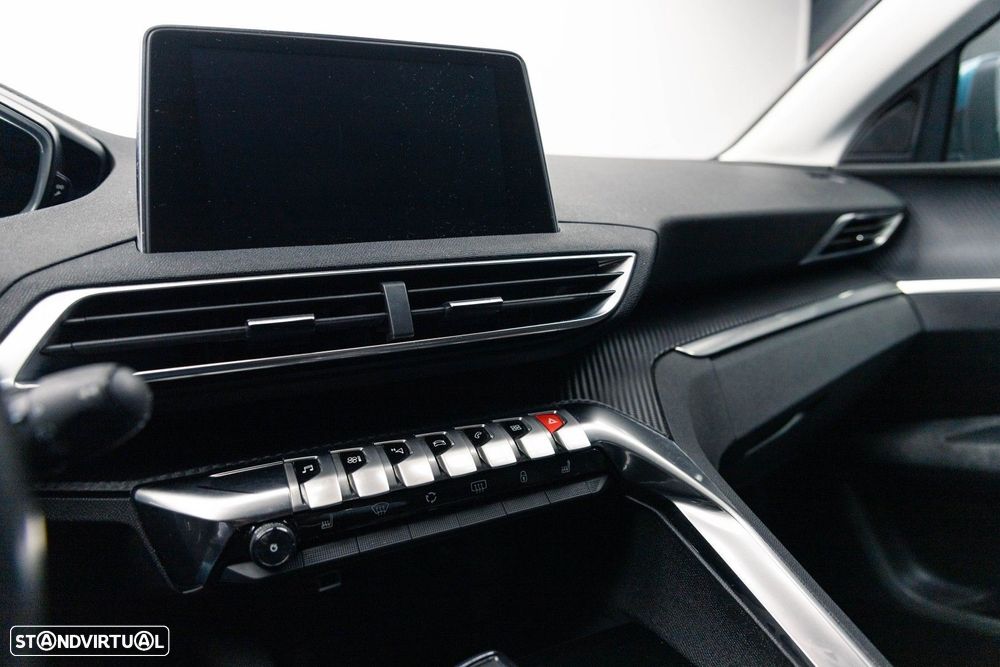 Peugeot 5008 1.6 BlueHDi Allure EAT6 - 32