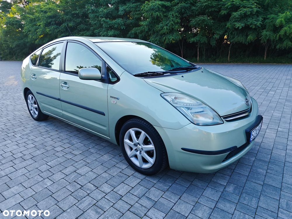 Toyota Prius 1.5 VVT-i Sol - 8