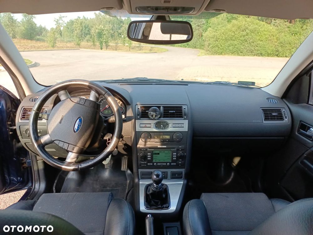Ford Mondeo - 20