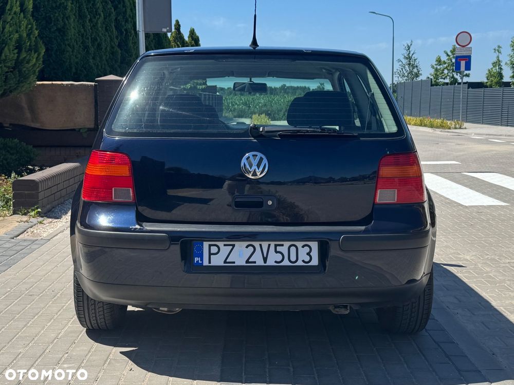 Volkswagen Golf 1.6 - 5