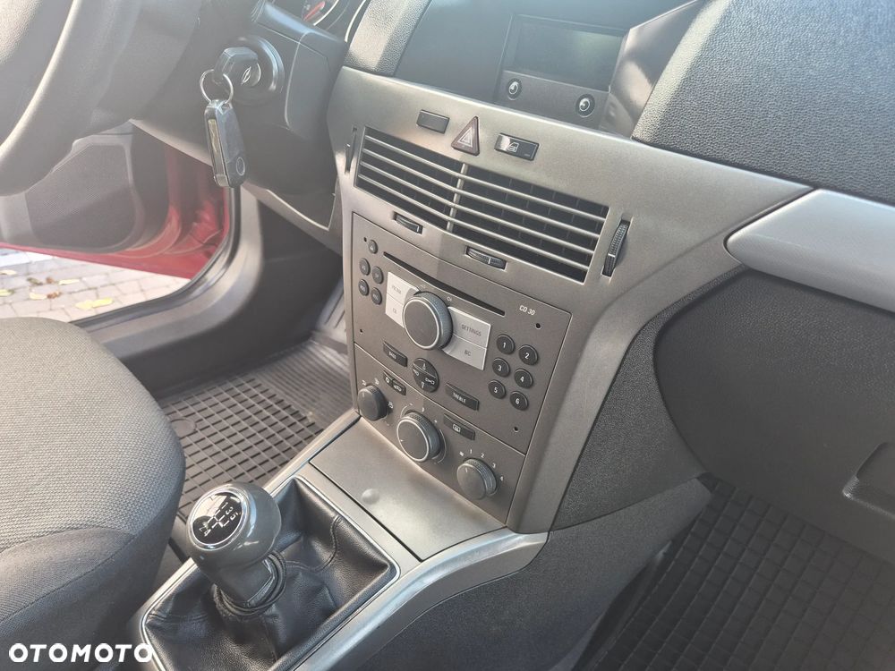 Opel Astra 1.6 - 24