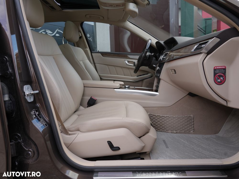 Mercedes-Benz E 220 BlueTEC 4Matic 7G-TRONIC - 18