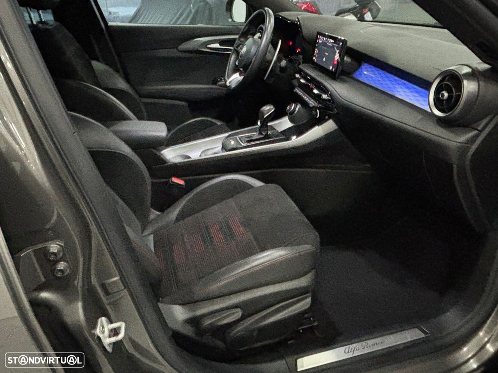 Alfa Romeo Tonale 1.5 Hybrid Edizione Speciale - 12