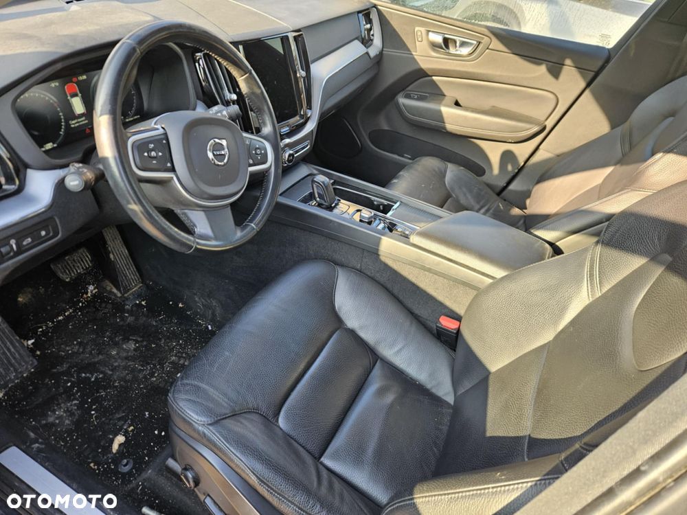 Volvo XC 60 T6 AWD Recharge Geartronic Inscription Expression - 19