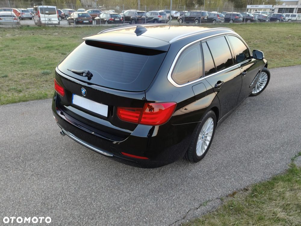 BMW Seria 3 318d Luxury Line - 24