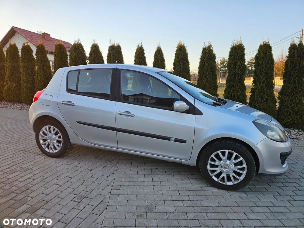 Renault Clio - 5