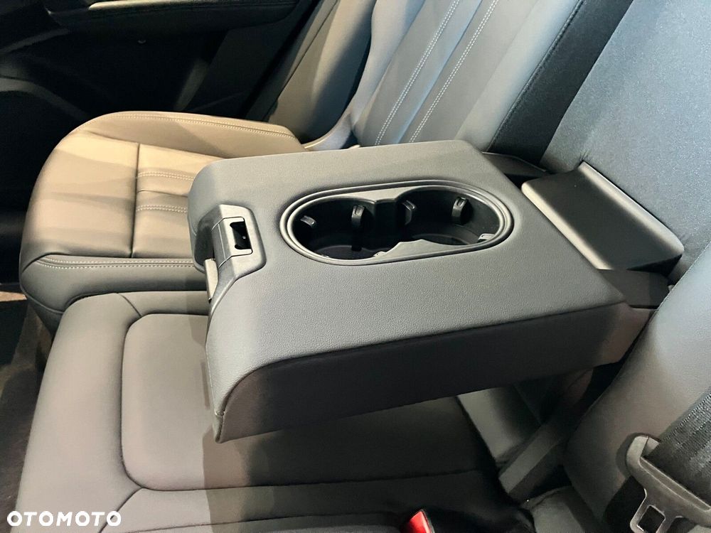 Audi Q5 Sportback - 14