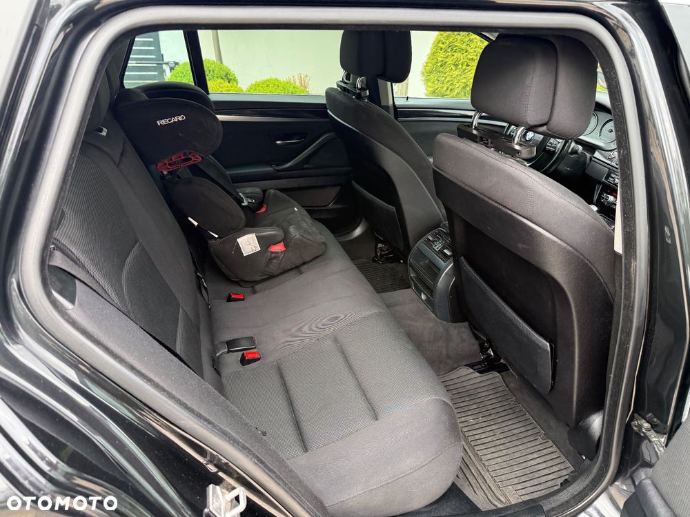 BMW Seria 5 520d Sport-Aut - 22