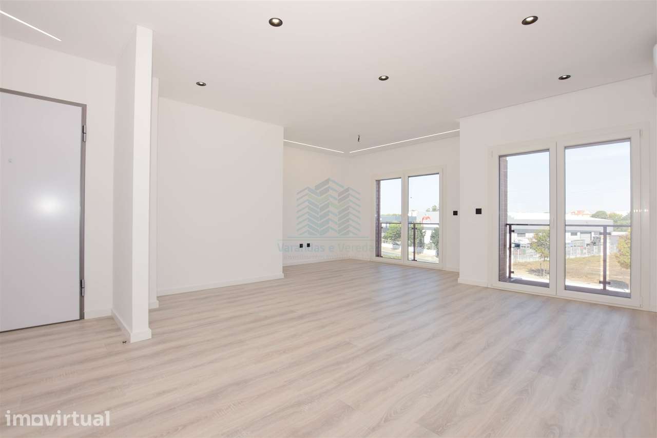 Apartamento T3 com Varandas - Torres Novas - Grande imagem: 4/23
