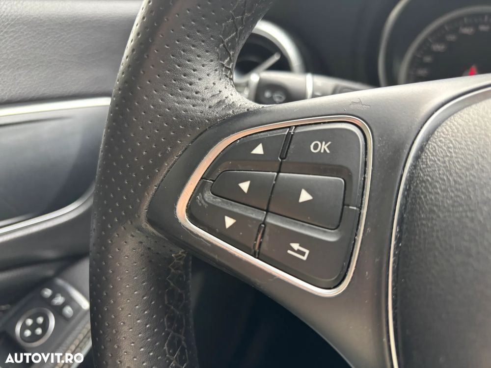 Mercedes-Benz CLA 220 - 19