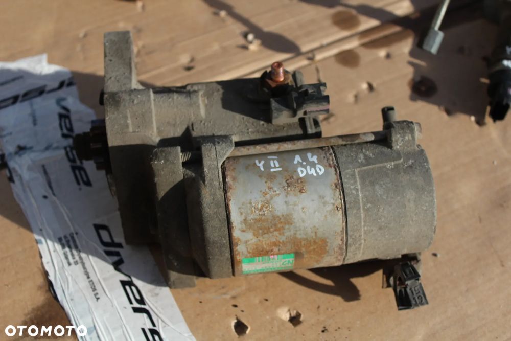 rozrusznik toyota yaris II auris I 1.4 d4d 28100-33080 - 1