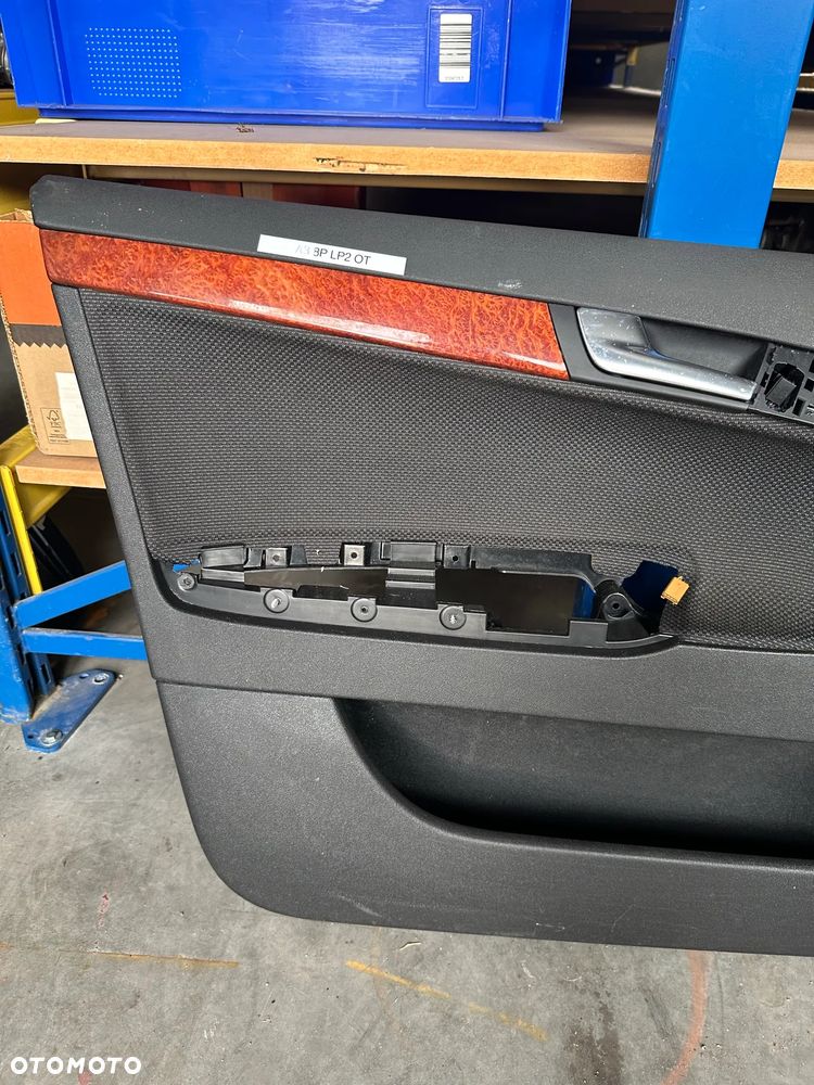 Tapicerka, boczek drzwi lewy przód Audi A3 8P - 3