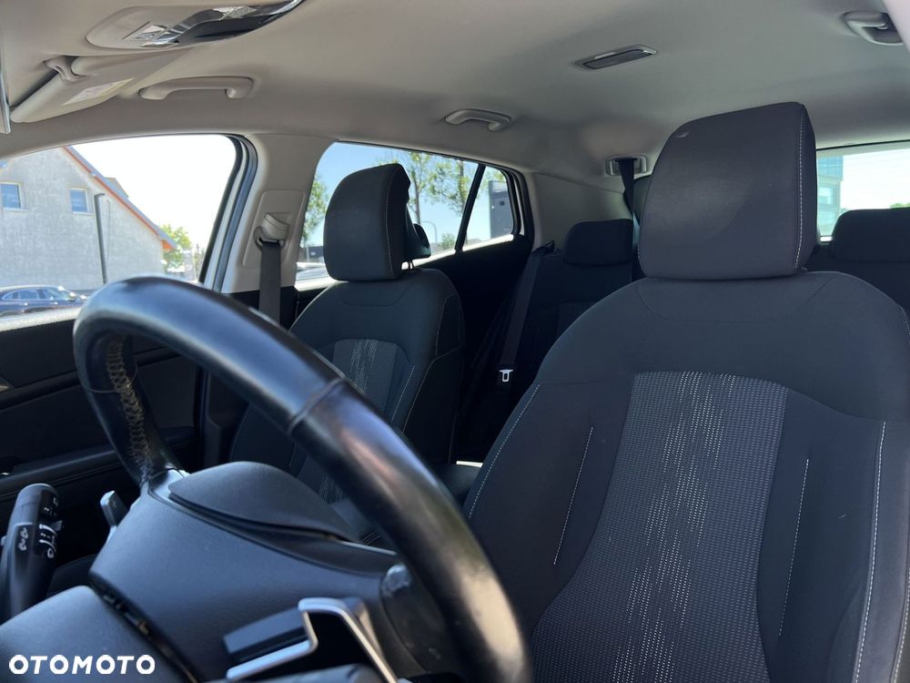 Kia Sportage - 12