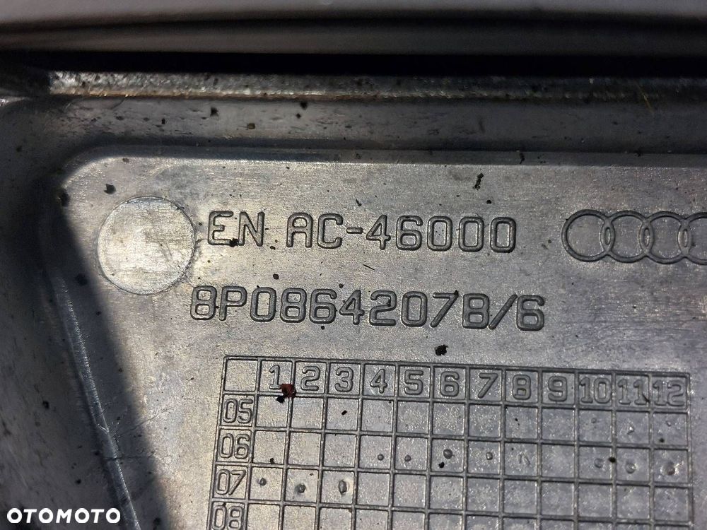 PODŁOKIETNIK AUDI A3 8P 8P0864207B - 7