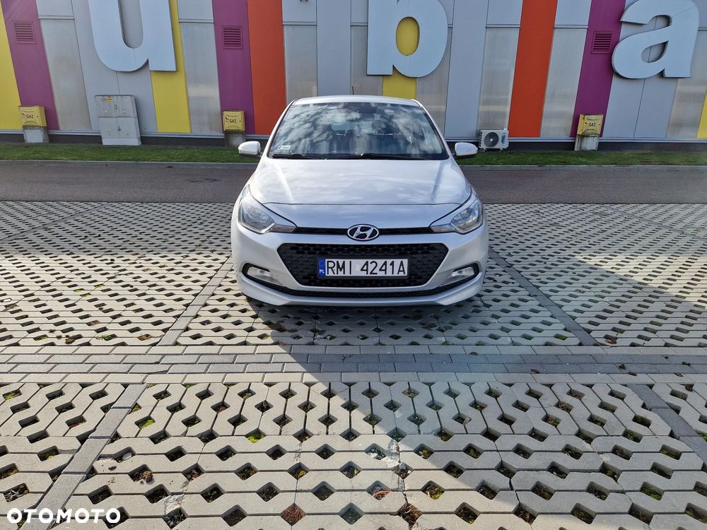 Hyundai i20 1.1 CRDi Classic + - 8