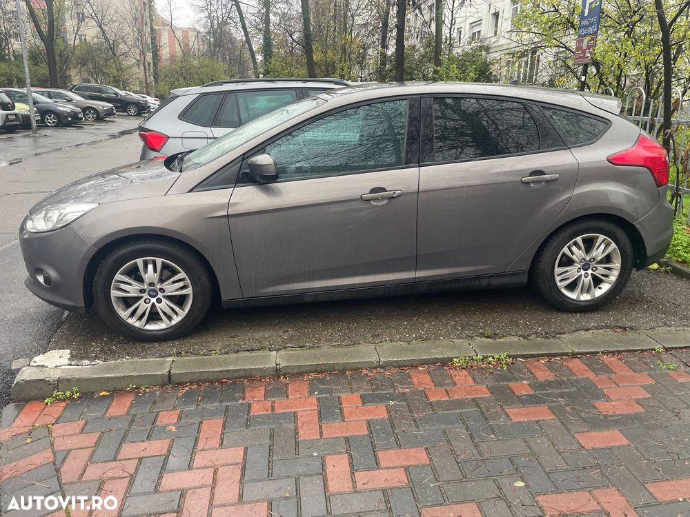 Ford Focus - 4