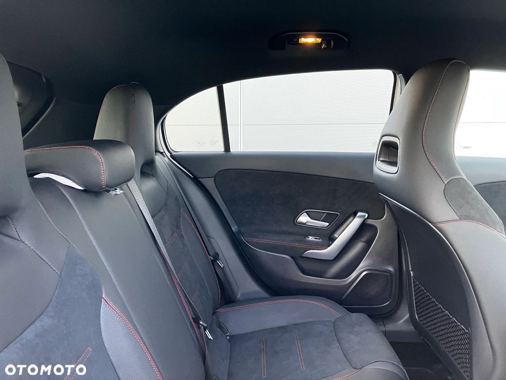 Mercedes-Benz Klasa A 250 e PHEV AMG Line 8G-DCT - 6