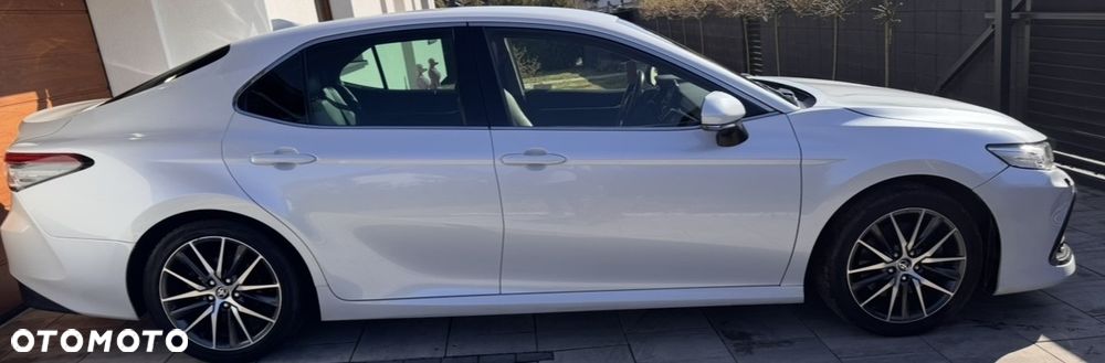 Toyota Camry 2.5 Hybrid Executive CVT - 9