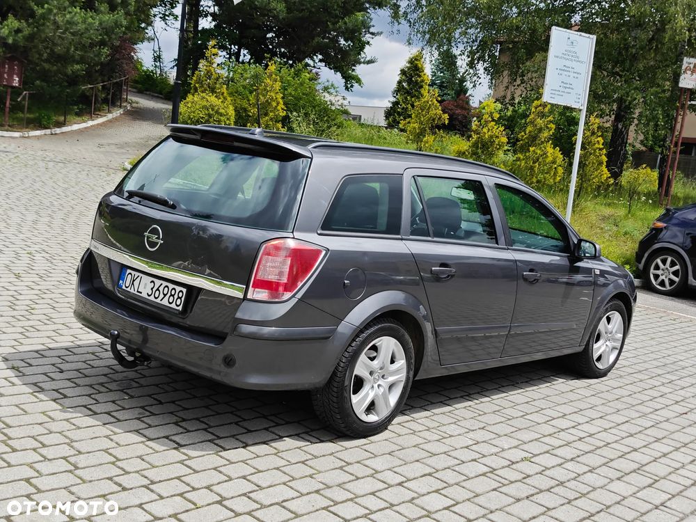 Opel Astra 1.8 Sport - 9