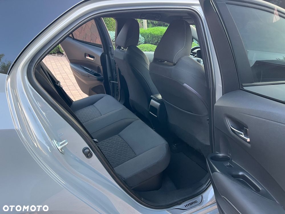 Toyota Corolla 1.8 Business Edition - 23