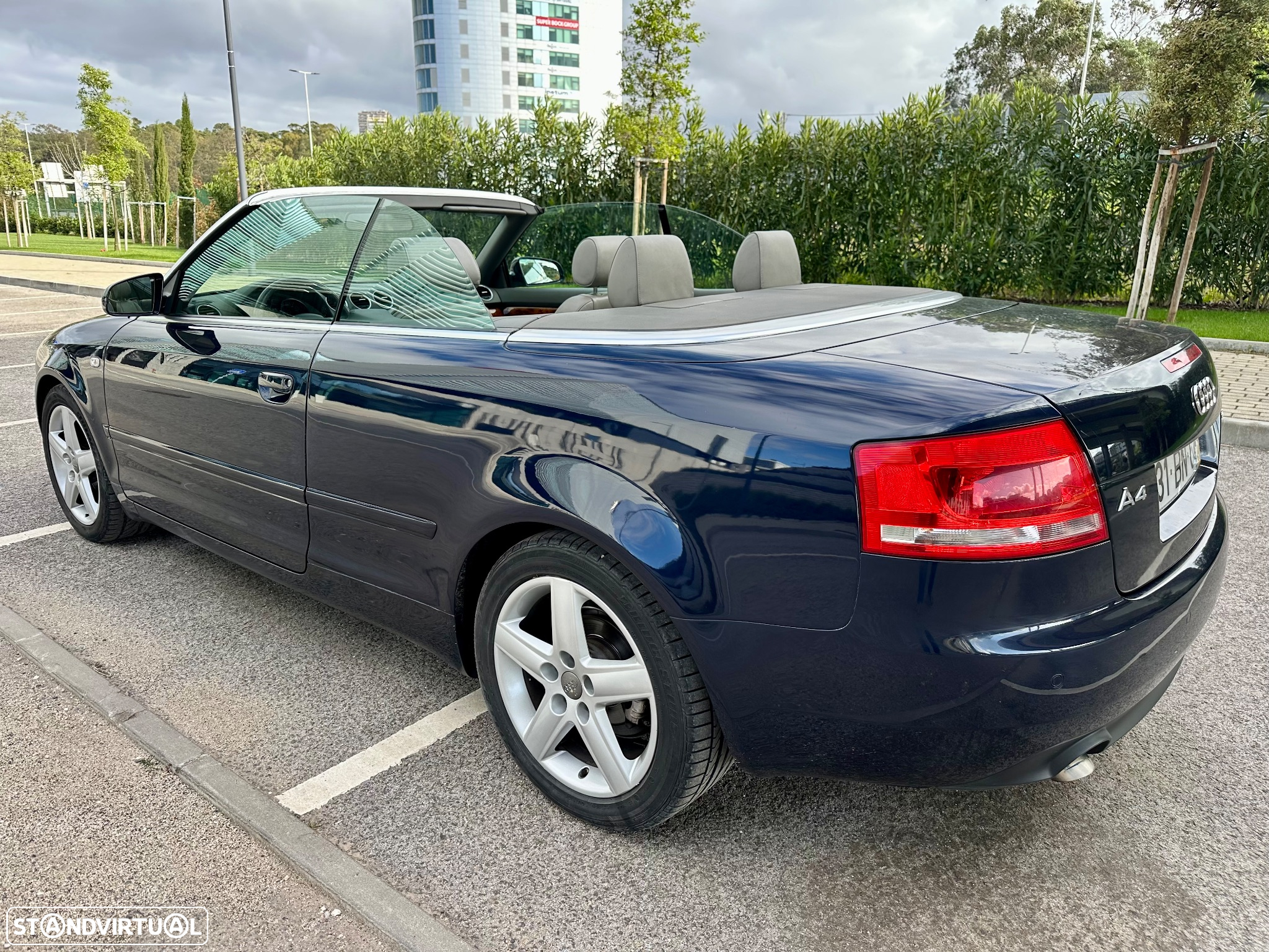 Audi A4 Cabrio 2.0 TDi Exclusive - 3