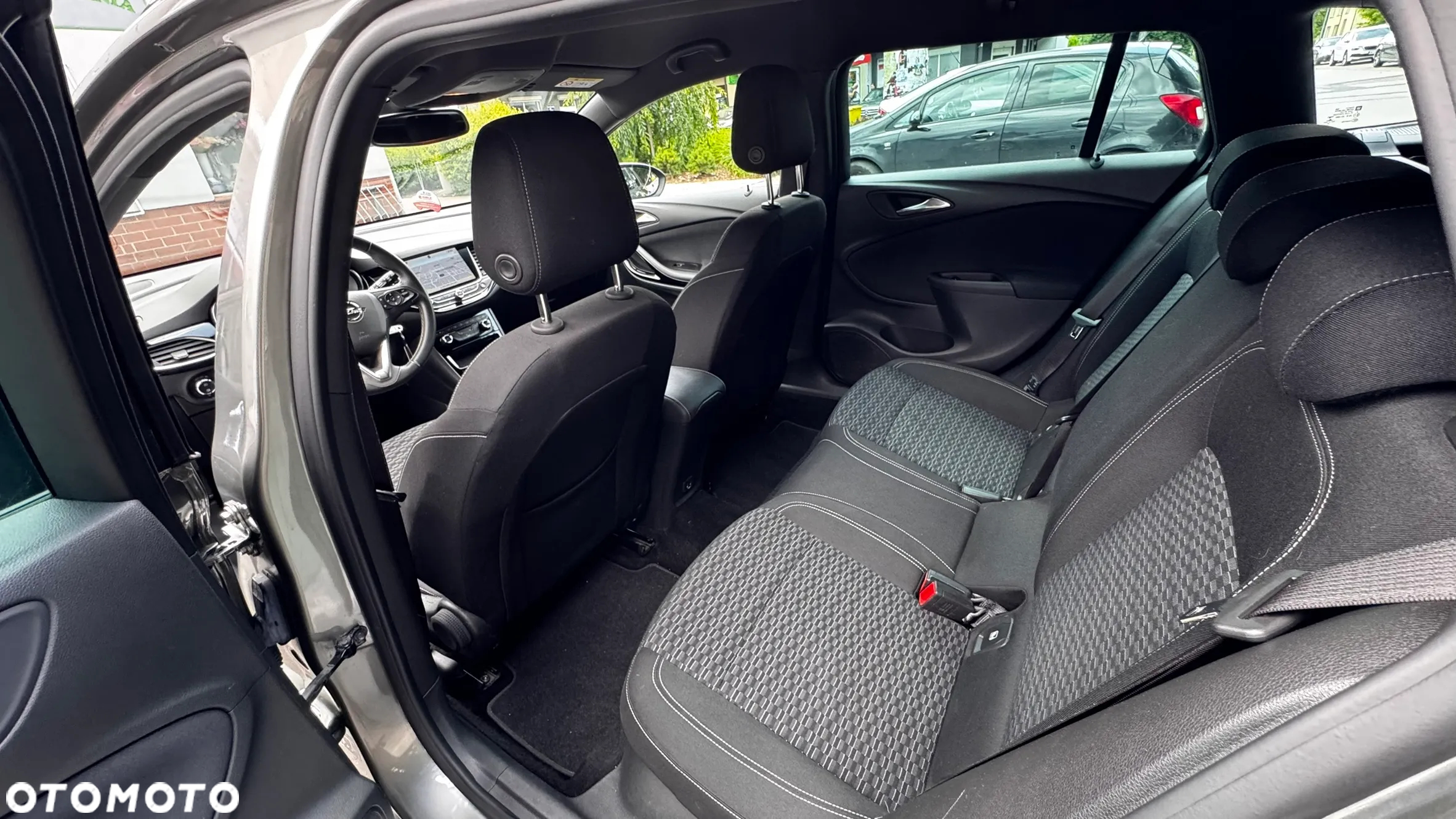 Opel Astra V 1.4 T Dynamic S&S - 9