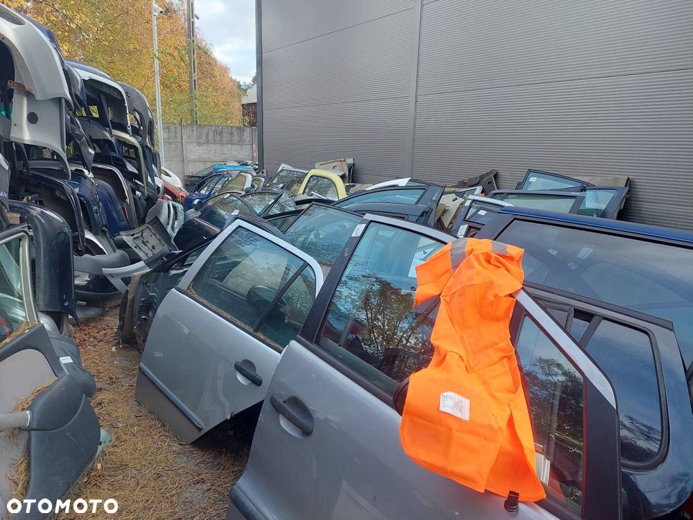DRZWI KOMPLETNE PRAWY PRZÓD MERCEDES W168 A KLASA 706 - 5
