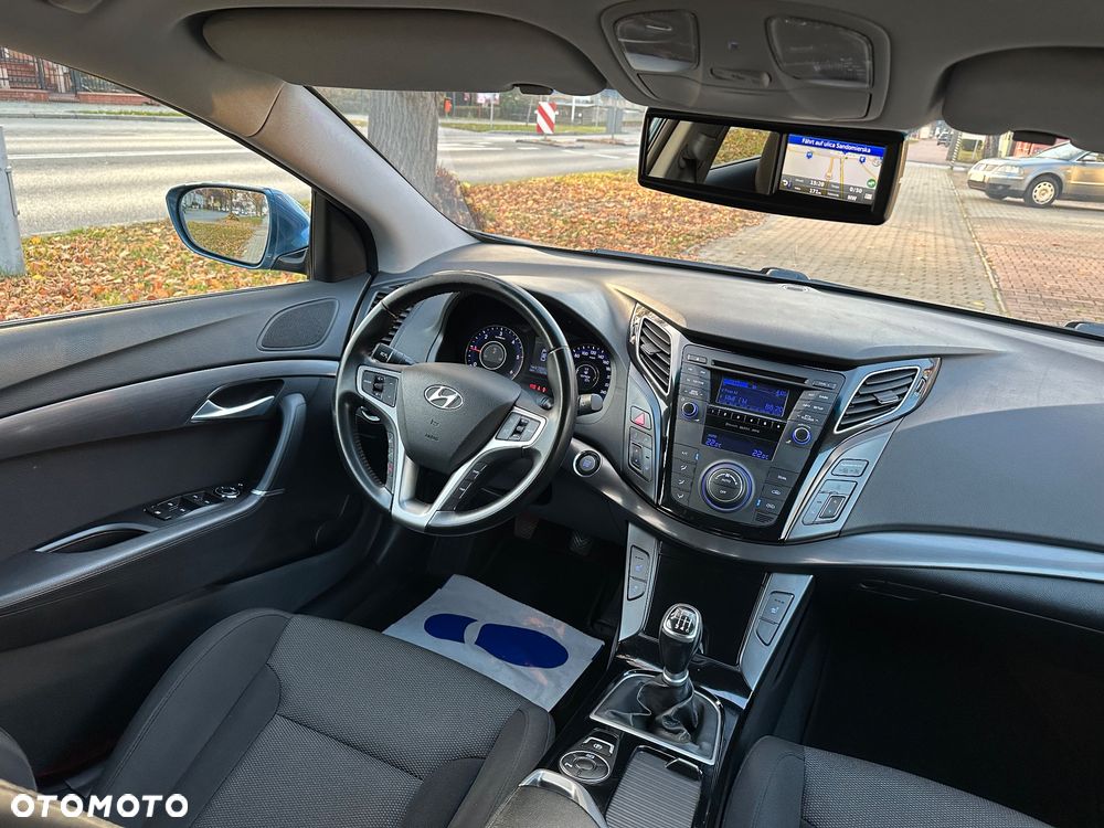 Hyundai i40 i40cw 1.7 CRDi Fifa World Cup Edition - 16