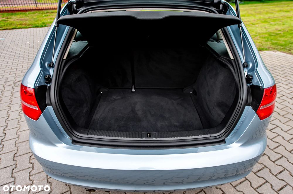 Audi A3 Sportback 1.6 Ambition - 19