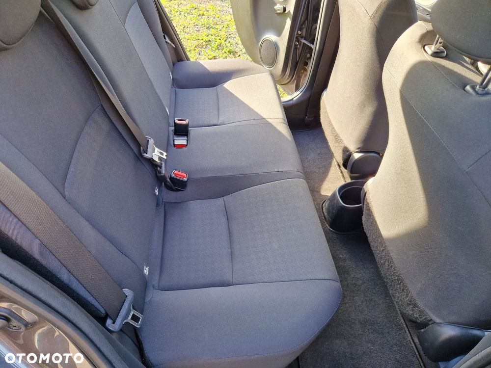 Toyota Yaris 1.5 Premium - 13