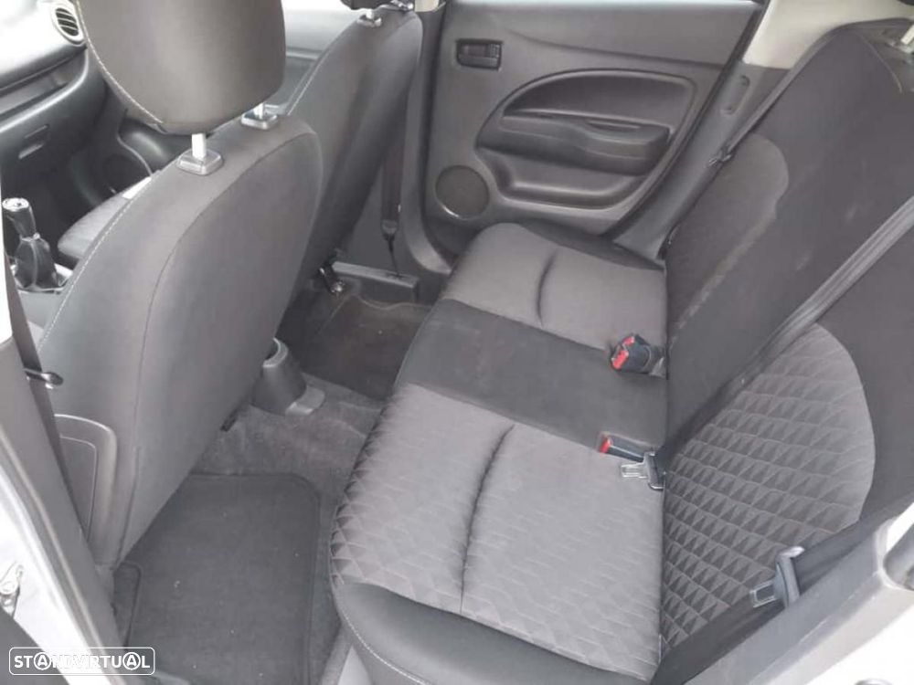 Mitsubishi Space Star 1.2 Intense - 6