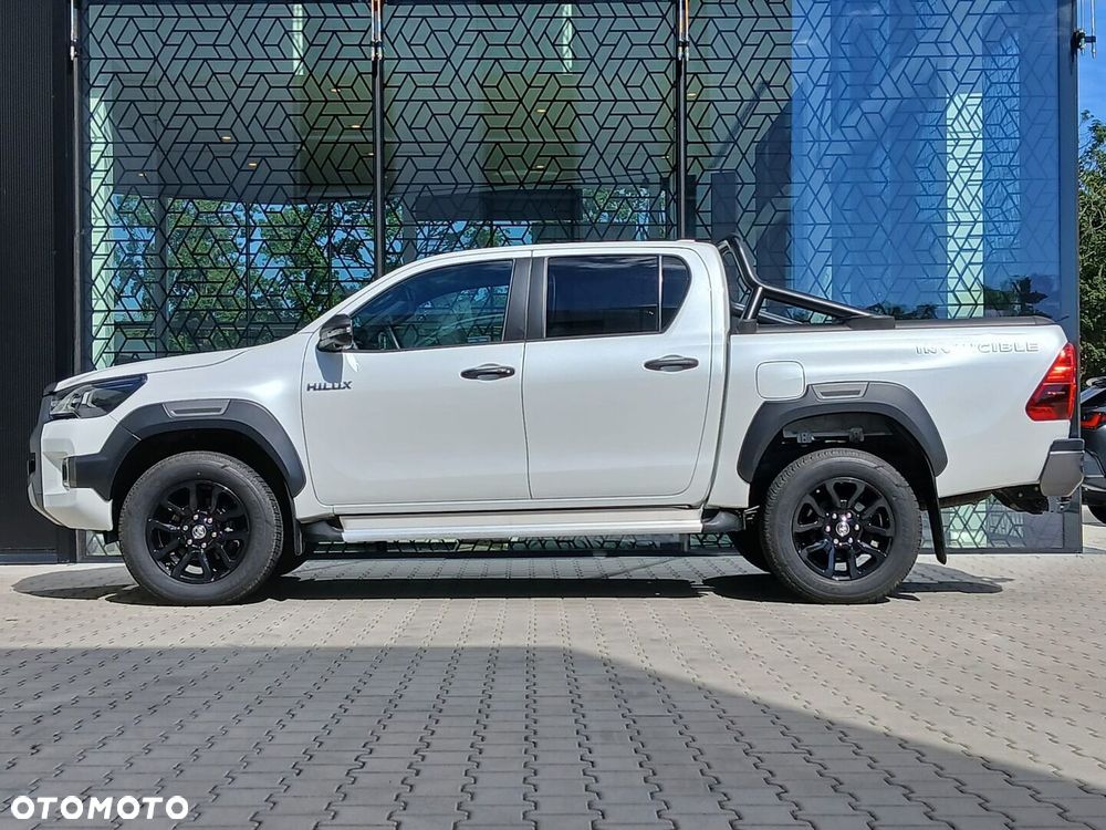 Toyota Hilux 2.8 D-4D mHEV Double Cab Invincible 4x4 - 3