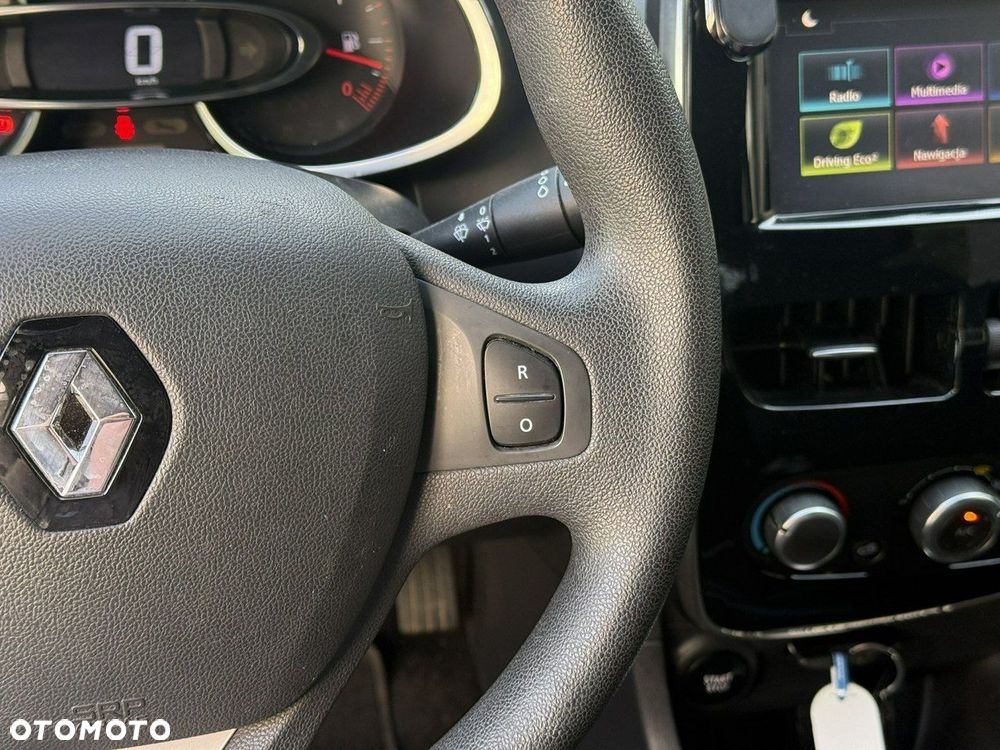 Renault Clio - 20