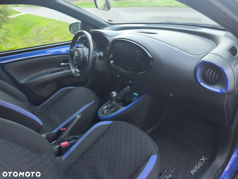 Toyota Aygo X 1.0 VVT-i Executive CVT - 22