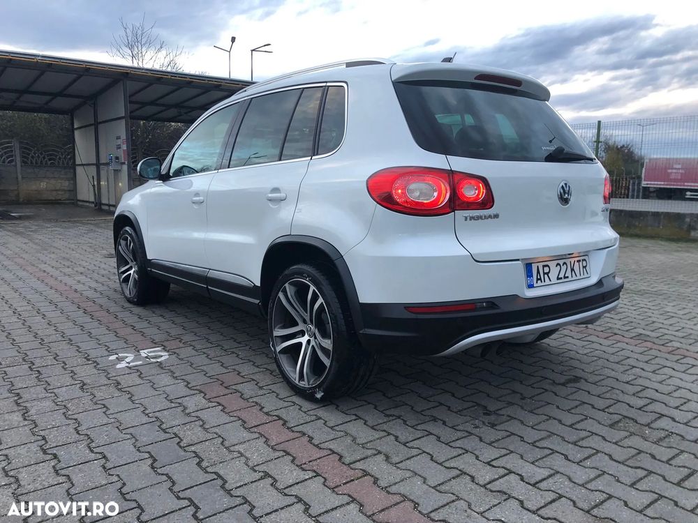 Volkswagen Tiguan 2.0 TDI DPF 4Motion DSG Track & Field - 4