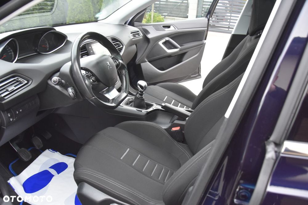 Peugeot 308 BlueHDi 120 Stop & Start Allure - 19