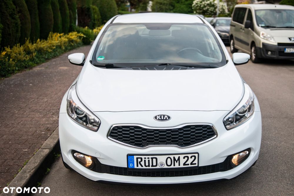 Kia Ceed 1.4 CVVT Vision - 2