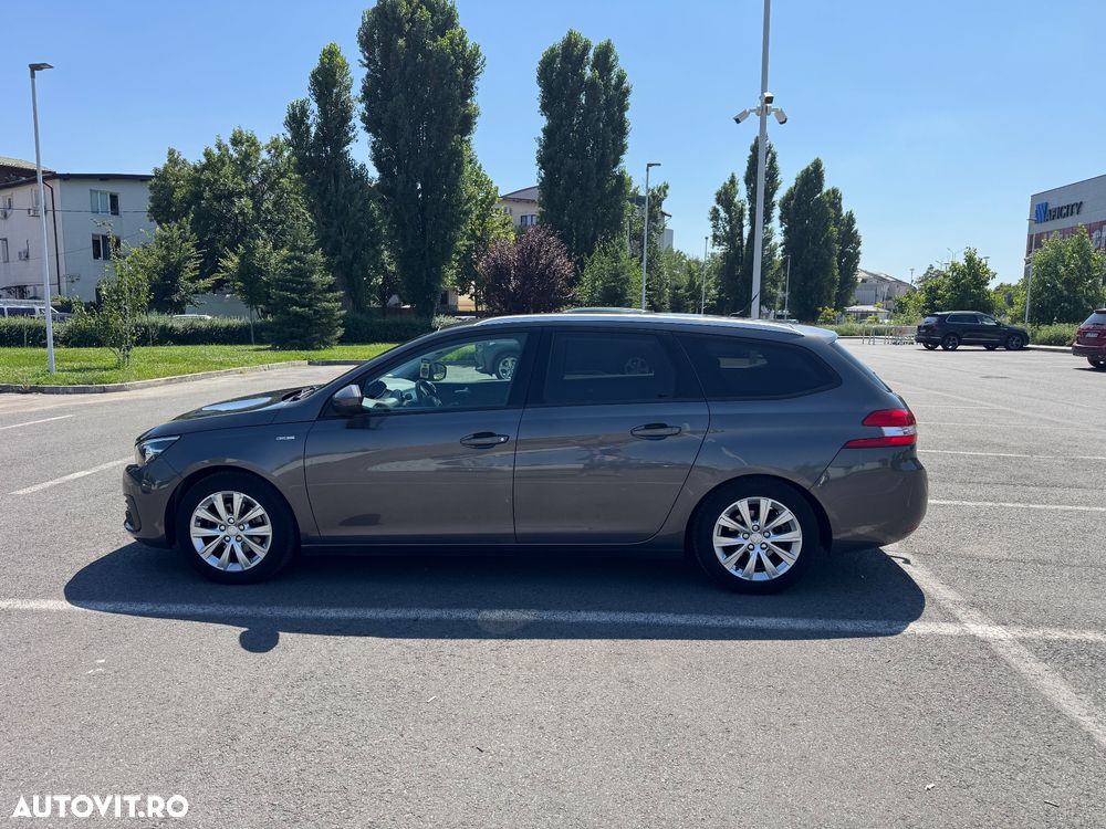 Peugeot 308 1.2 L PureTech Turbo Allure - 6