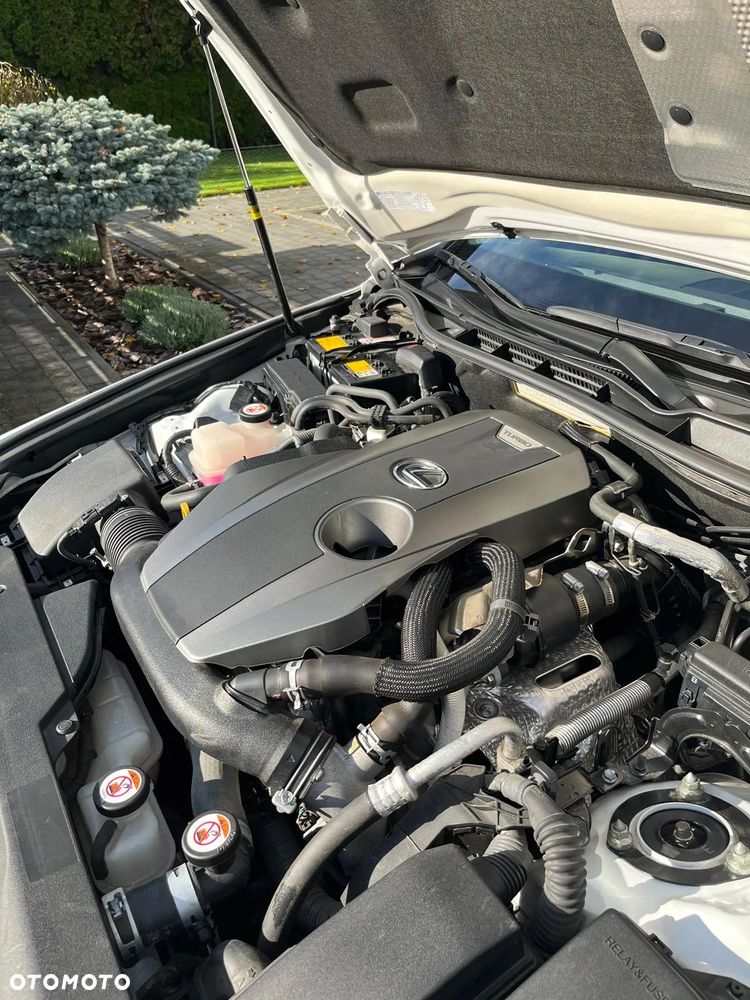 Lexus IS 200t Elite - 5