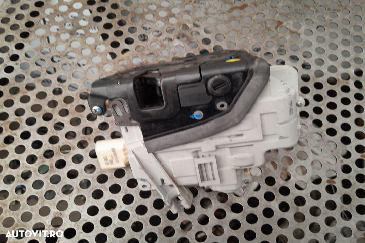 Broasca usa spate stanga 8E0839015AA Audi A4 B7 [2004 - 2008] Avant w - 2