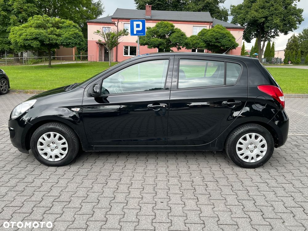 Hyundai i20 1.2 FIFA WM Edition - 15