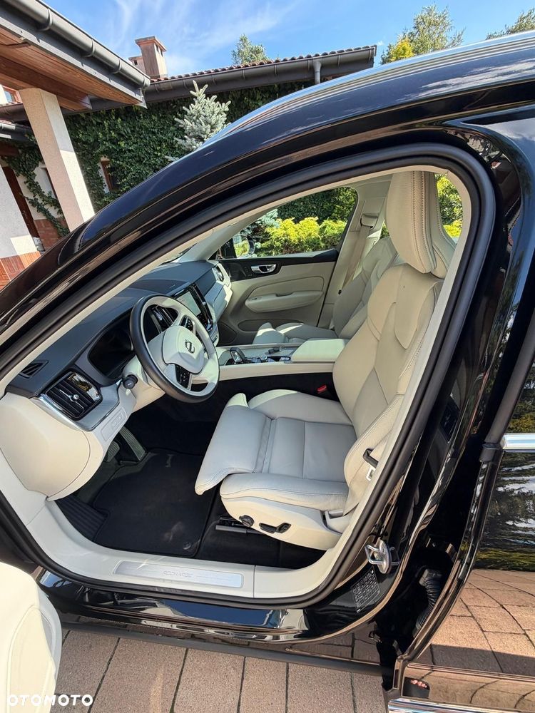 Volvo XC 60 - 8